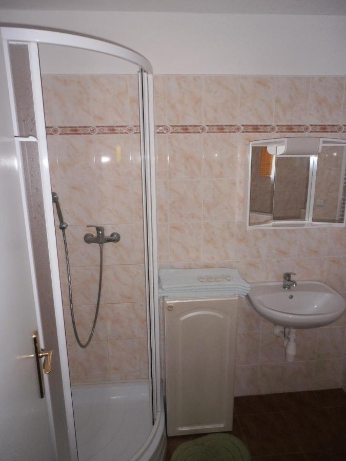 Ubytovani U Machova Jezera - Apartmany - Ludmila Grulisova Doksy  Dış mekan fotoğraf