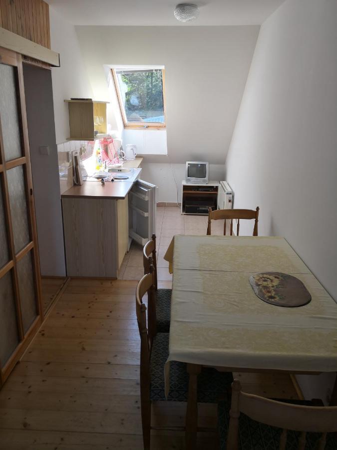Ubytovani U Machova Jezera - Apartmany - Ludmila Grulisova Doksy  Dış mekan fotoğraf